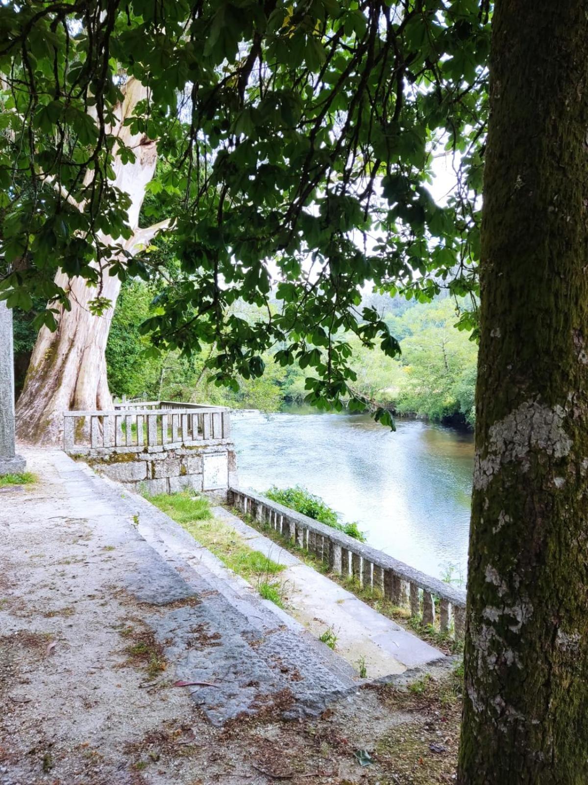 Grupo Arcanos Pension Atenea & Via Romana Caldas De Reis Zewnętrze zdjęcie